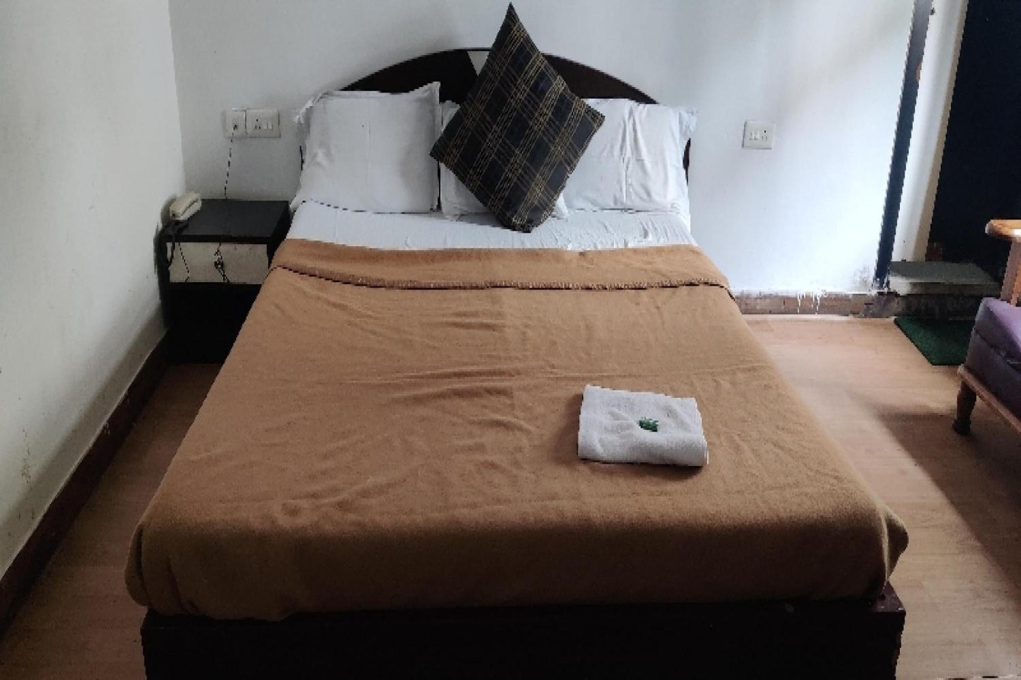 Capital O 8272 Hotel Pratigya Residency ガントク エクステリア 写真