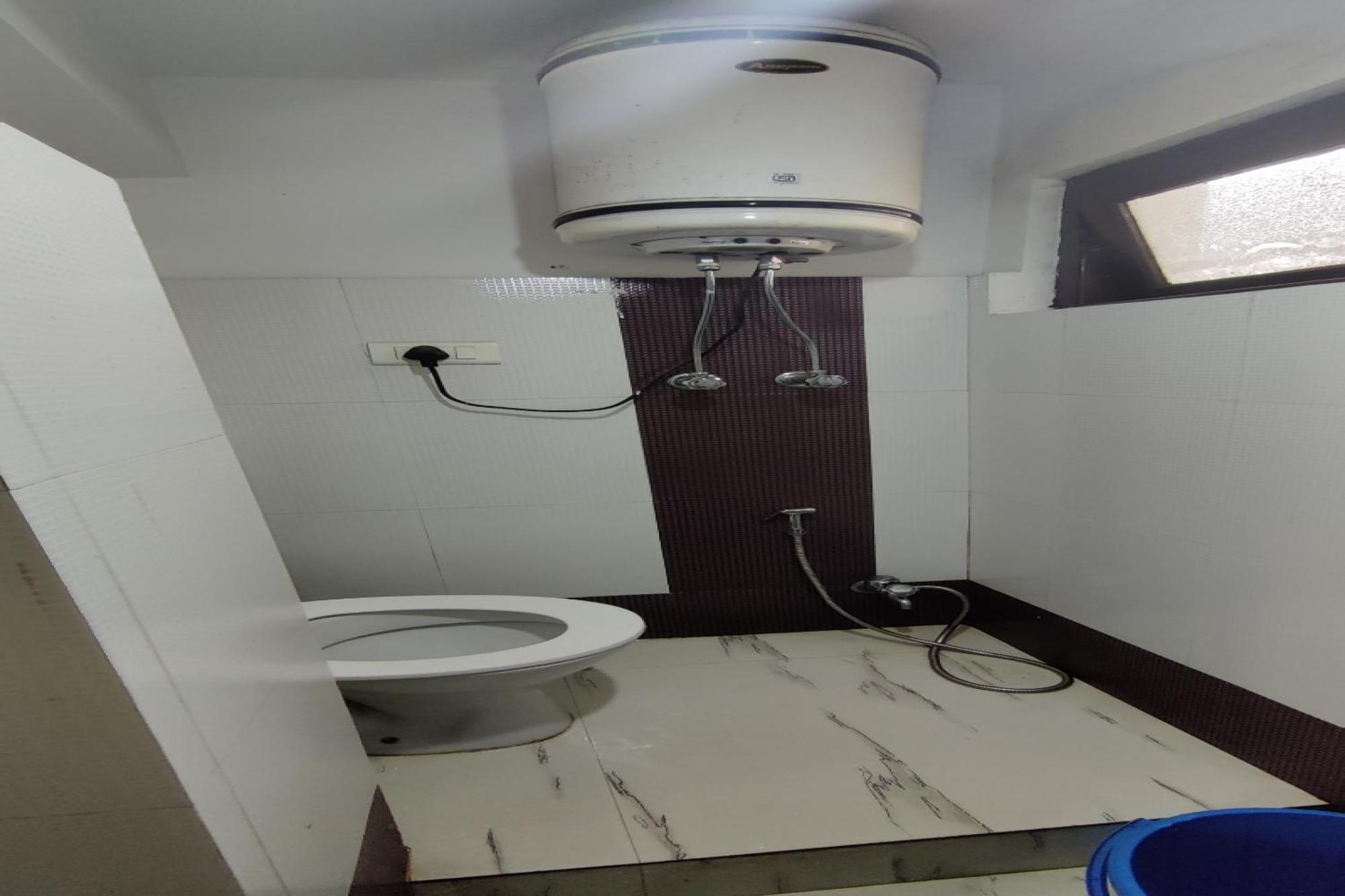 Capital O 8272 Hotel Pratigya Residency ガントク エクステリア 写真
