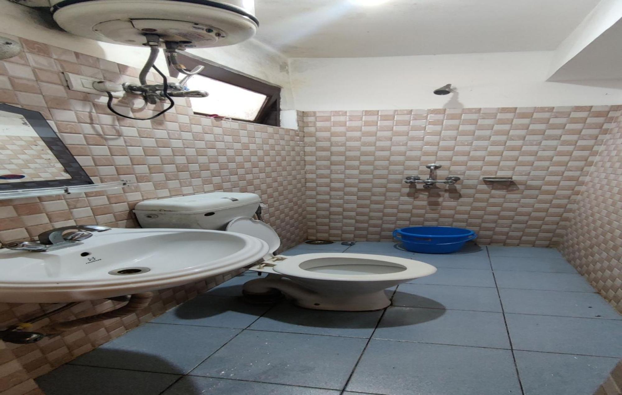 Capital O 8272 Hotel Pratigya Residency ガントク エクステリア 写真